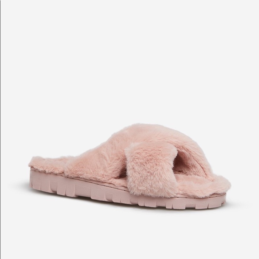 NWT Shoe Dazzle Plush Faux Fur Slippers in Dusty Rose Size 10 - Picture 6 of 11